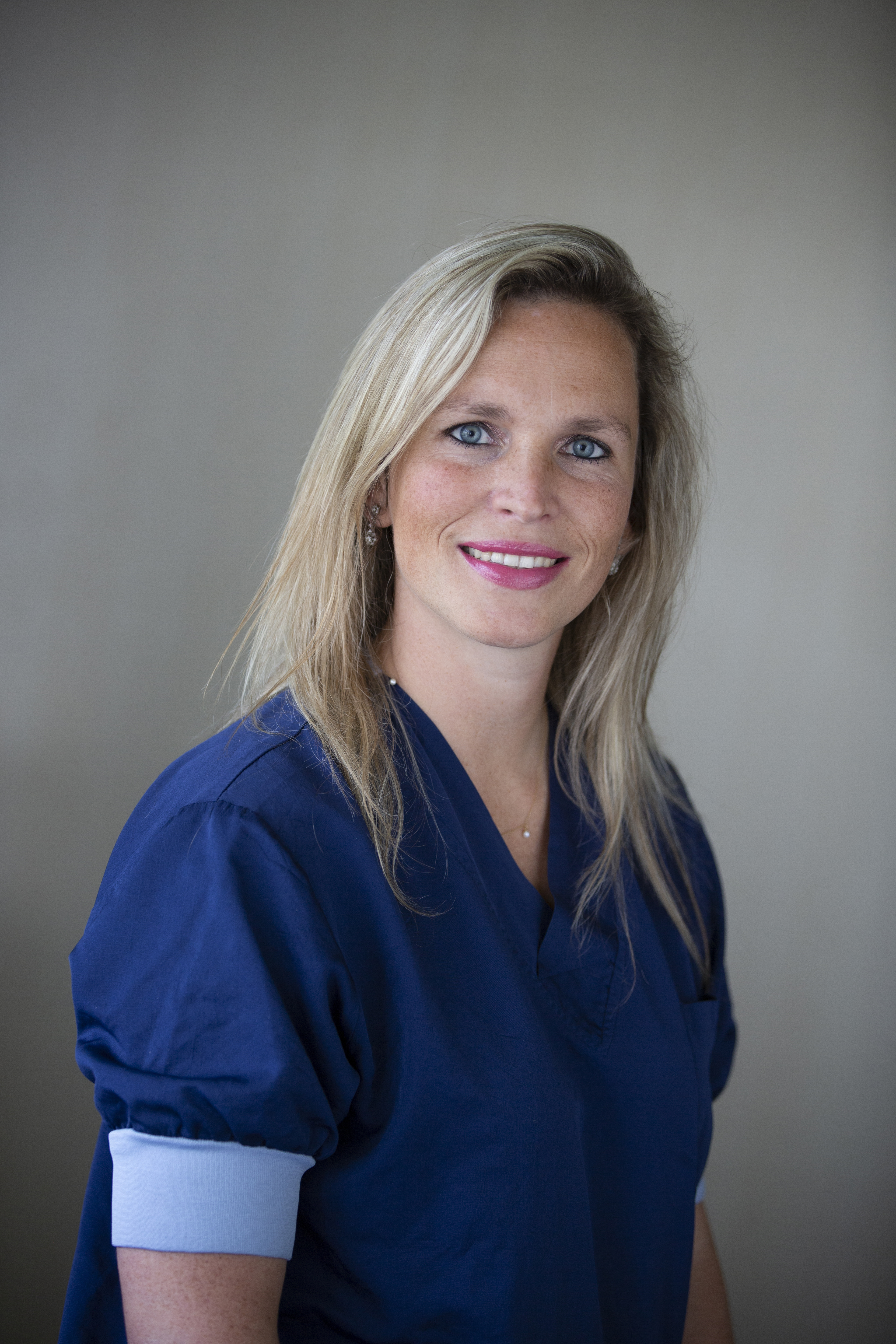 Dr. Lieselotte De Bruyn